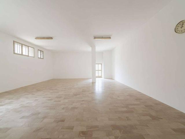 Palazzina commerciale in affitto a Settimo San Pietro