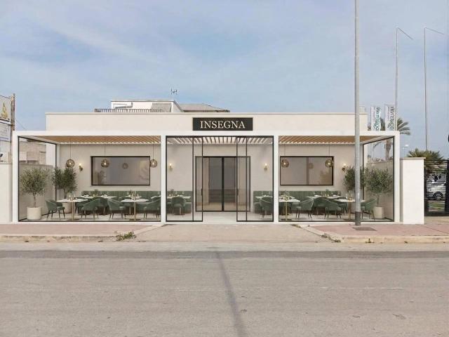 Palazzina commerciale in affitto a Trani