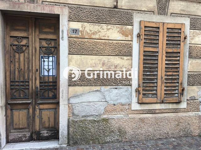 Palazzina commerciale in vendita a Mariano Del Friuli
