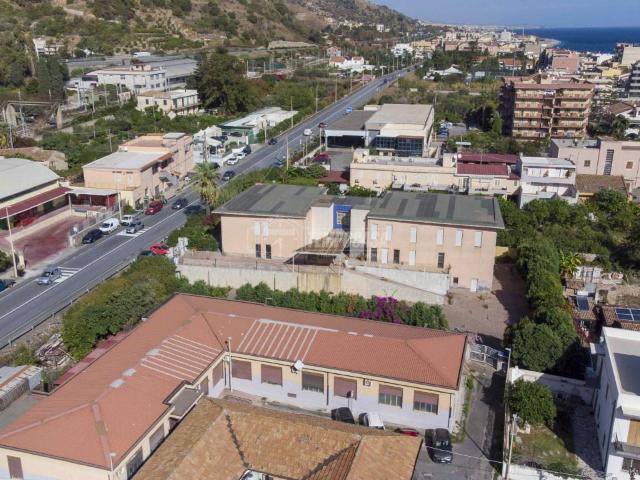Palazzina commerciale in vendita a Messina