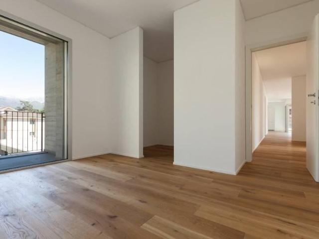 Palazzina commerciale in vendita a Milano