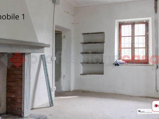 Palazzina commerciale in vendita a Minucciano