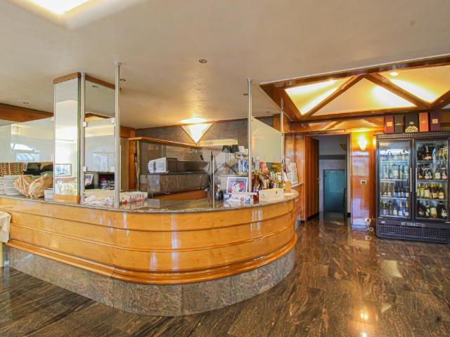 Palazzina commerciale in vendita a Orzinuovi