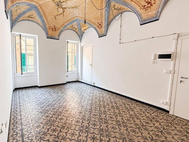 Palazzina commerciale in vendita a Borghetto Santo Spirito