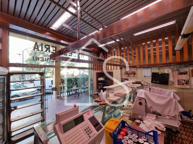 Palazzina commerciale in vendita a Casalecchio Di Reno