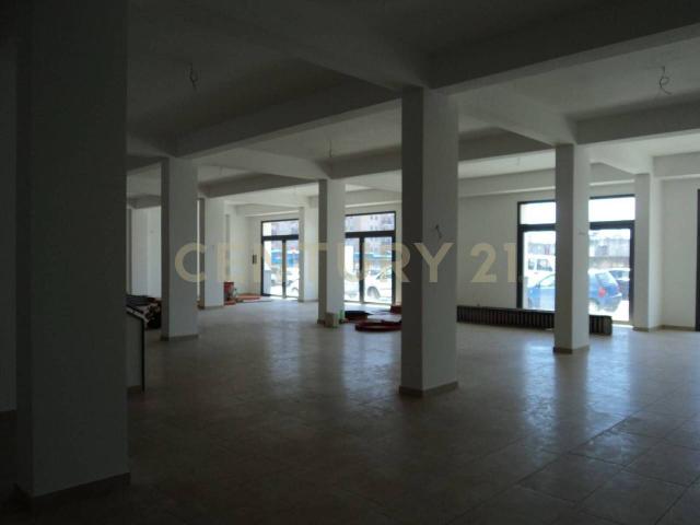 Palazzina commerciale in vendita a Catania