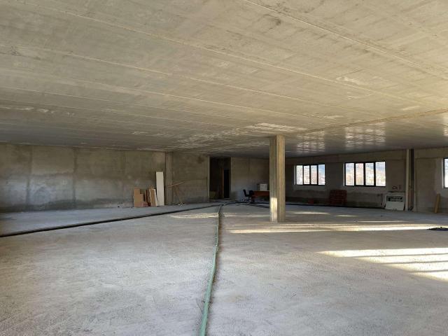 Palazzina commerciale in vendita a Chiuduno