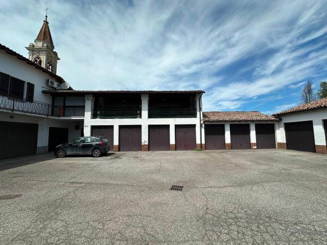 Palazzina commerciale in vendita a Cortemaggiore