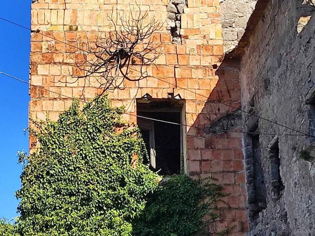 Palazzina commerciale in vendita a Fisciano