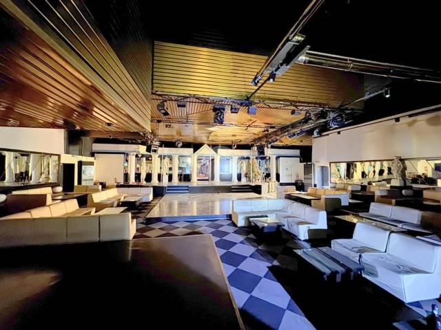 Palazzina commerciale in vendita a Gussago