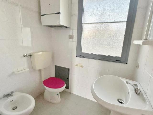 Palazzina commerciale in vendita a Gavorrano