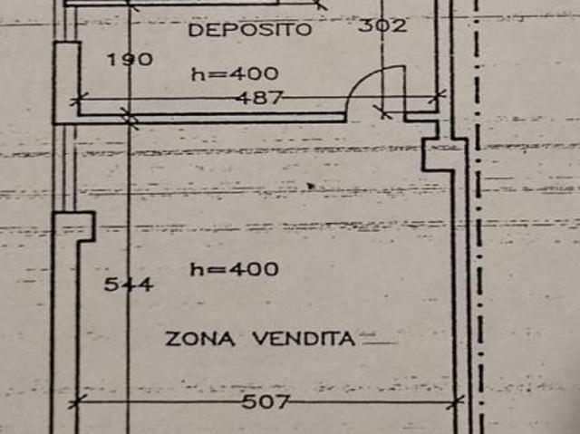 Palazzina commerciale in vendita a Genova