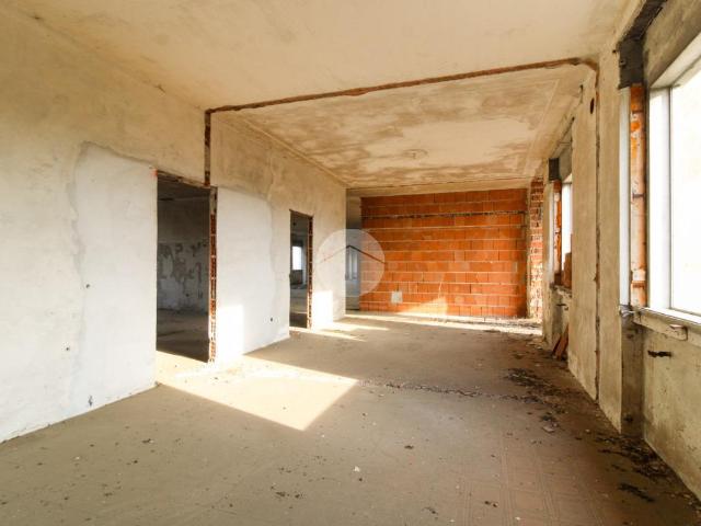 Palazzina commerciale in vendita a Goito