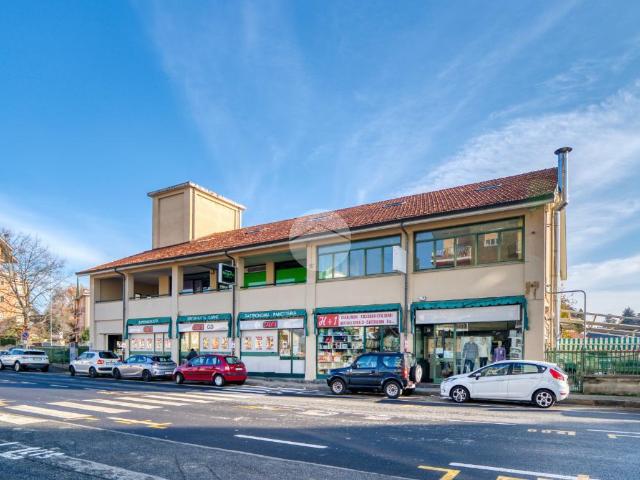 Palazzina commerciale in vendita a Rivoli