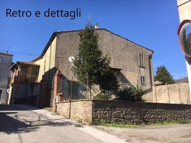 Palazzina commerciale in vendita a Roccastrada