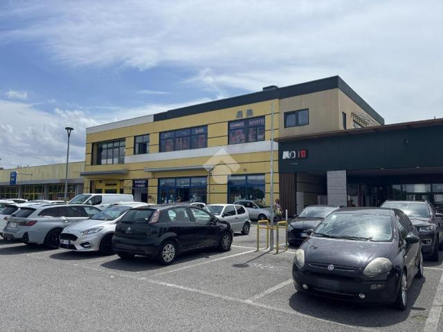 Palazzina commerciale in vendita a San Maurizio Canavese