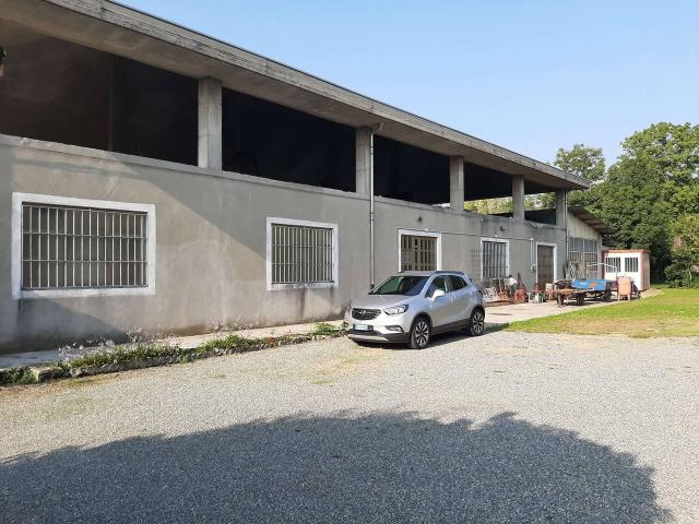 Palazzina commerciale in vendita a San Maurizio Canavese