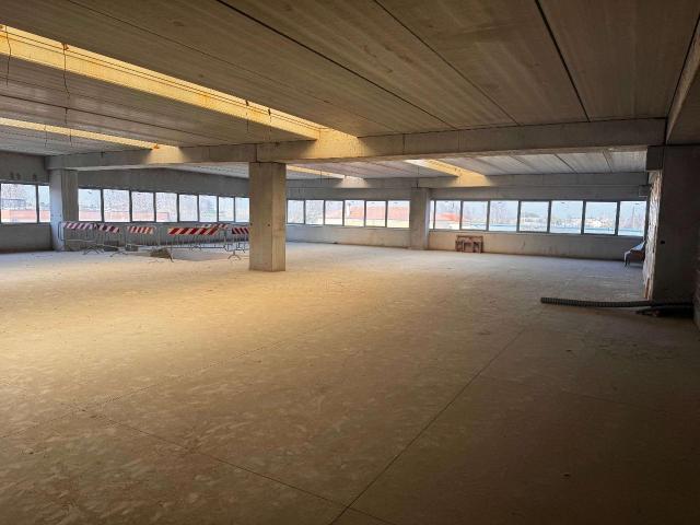 Palazzina commerciale in vendita a San Mauro Pascoli