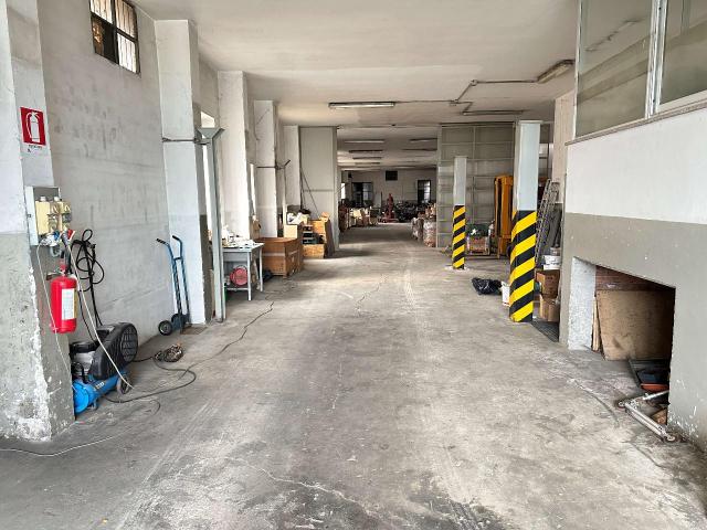 Palazzina commerciale in vendita a San Secondo Di Pinerolo