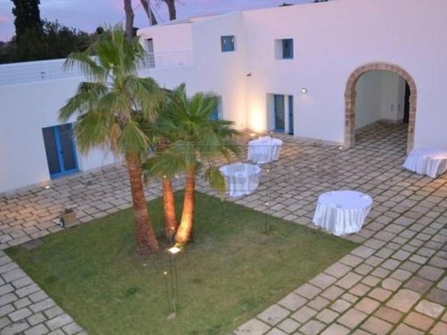 Palazzina commerciale in vendita a Santa Ninfa