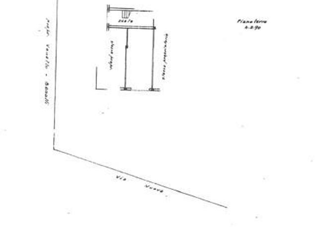 Palazzina commerciale in vendita a Sarzana