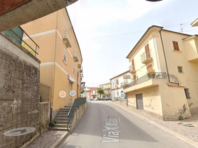 Palazzina commerciale in vendita a Scafa