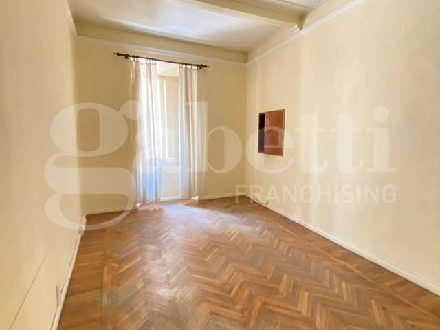 Palazzina commerciale in vendita a Siena