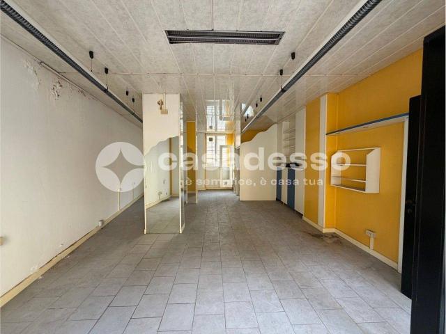 Palazzina commerciale in vendita a Valduggia
