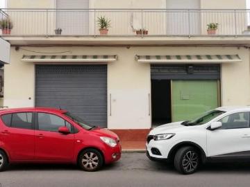 Palazzina commerciale in vendita a Viareggio