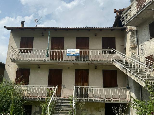 Palazzina in vendita a Gravere