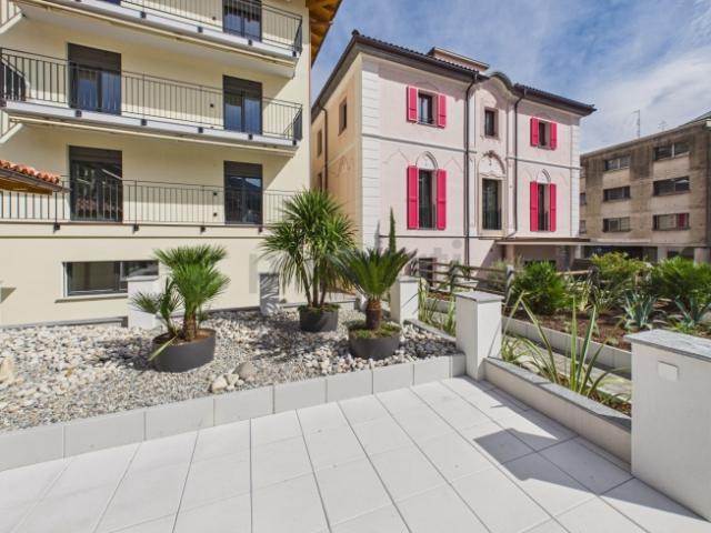 Palazzina Restaurata a Nuovo, Layout Funzionale & Alta Efficienza Energetica / Komplett Saniertes Gebäude, Funktioneller Grundriss & Hohe Energieeffizienz