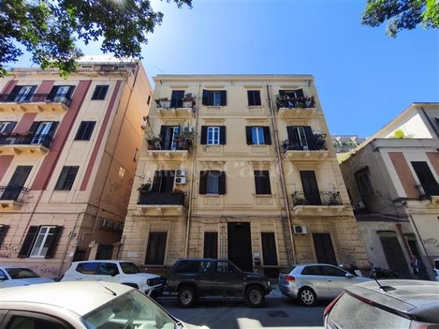 Palazzo di 1500 mq a Libertà, Villabianca, De Gasperi, Croce Rossa, Sciuti, Politeama Palermo