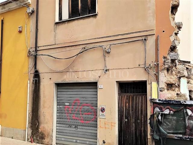 Palazzo di 280 mq a Centro Storico Olbia