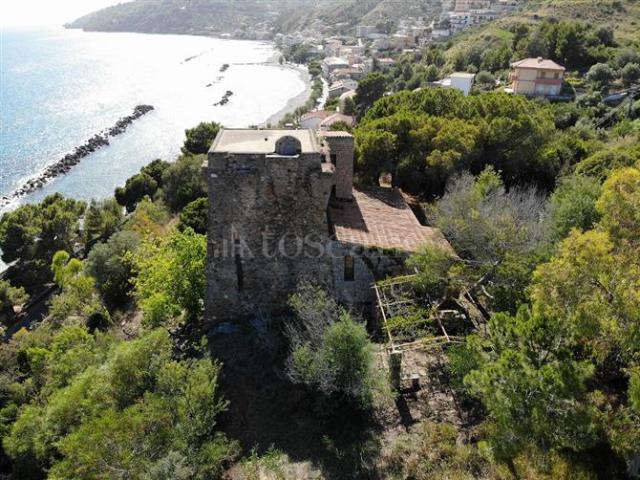 Palazzo di 290 mq a Pioppi Pollica