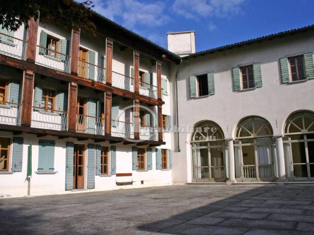 Palazzo di 3400 m² in vendita Piazza Umberto I, Soriso, Piemonte