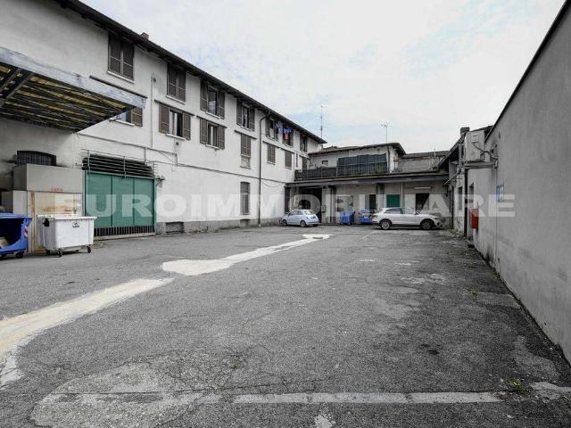 Palazzo di 3217 m² in vendita Via Corsica, 54, Brescia, Lombardia