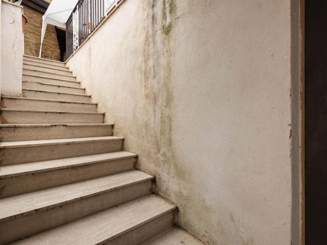 Palazzo in vendita a Aci Bonaccorsi