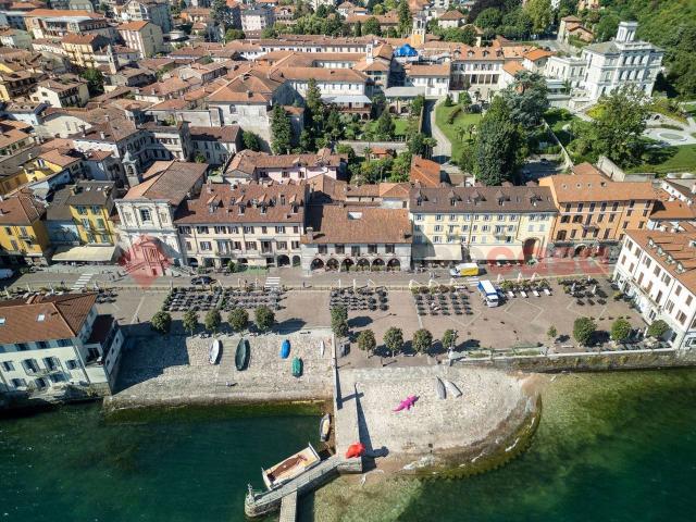 Palazzo in vendita a Arona
