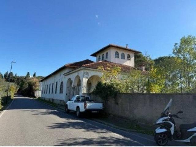 Palazzo in vendita a Firenze