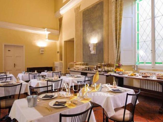 Palazzo in vendita a Firenze