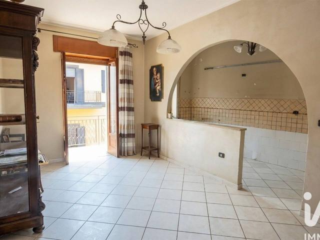 Palazzo in vendita a Grazzanise