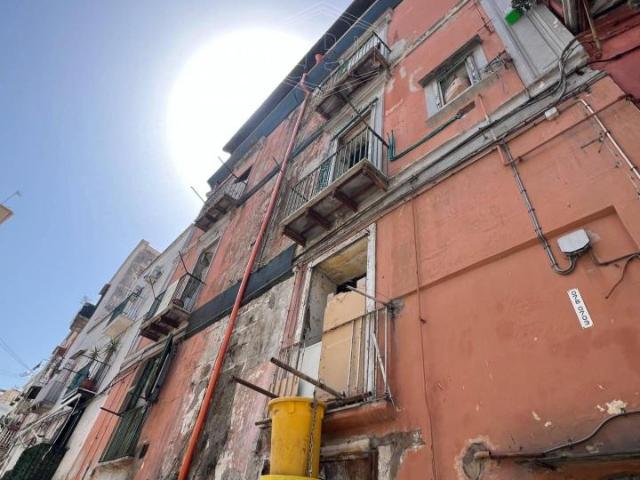 Palazzo in vendita a Napoli