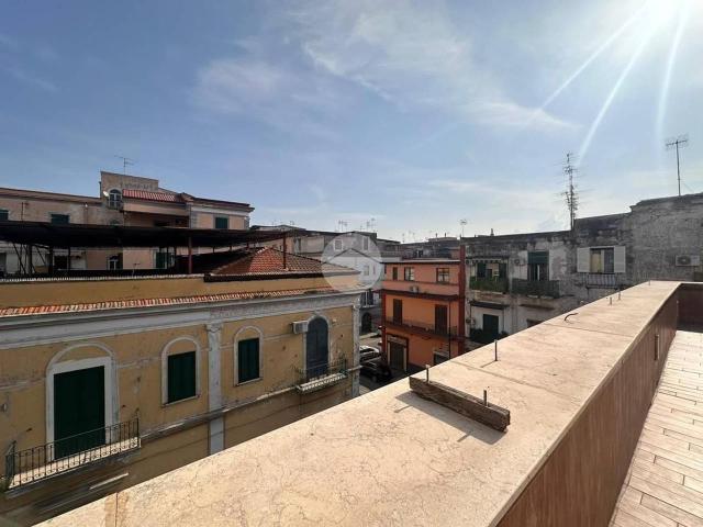 Palazzo in vendita a Napoli