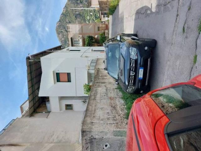Palazzo in vendita a Palermo