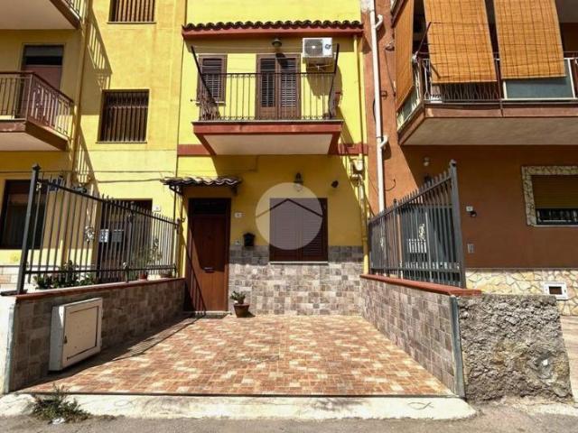 Palazzo in vendita a Palermo