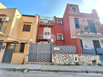 Palazzo in vendita a Palermo