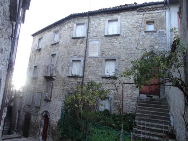 Palazzo in vendita a Palmoli