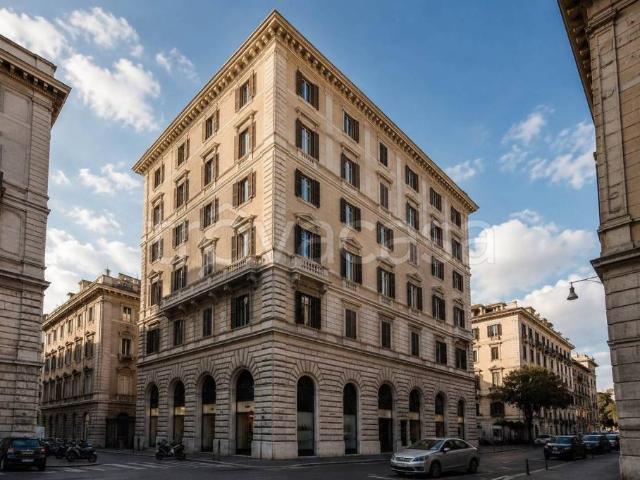 Palazzo in vendita a Roma via delle Scuderie, 35, Barberini