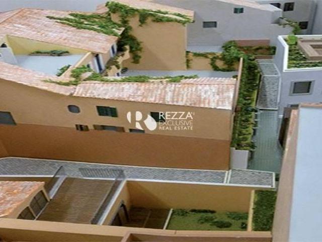 Palazzo in vendita a Roma