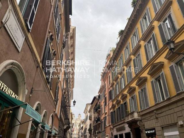 Palazzo in vendita a Roma